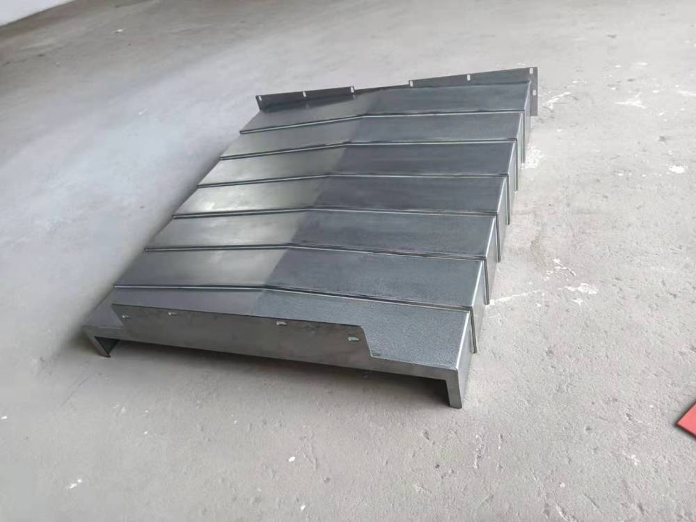 友佳fvp1000a加工中心钢板防护罩cnc导轨伸缩挡屑护板盖板