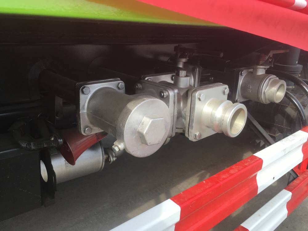 河北洒水车 小型洒水车可按揭