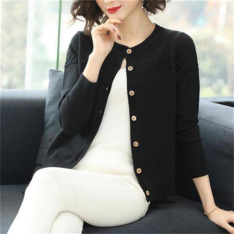 黑龙江鸡西服装批发2元3元5元毛衣 打底女式针织衫地摊货源好卖