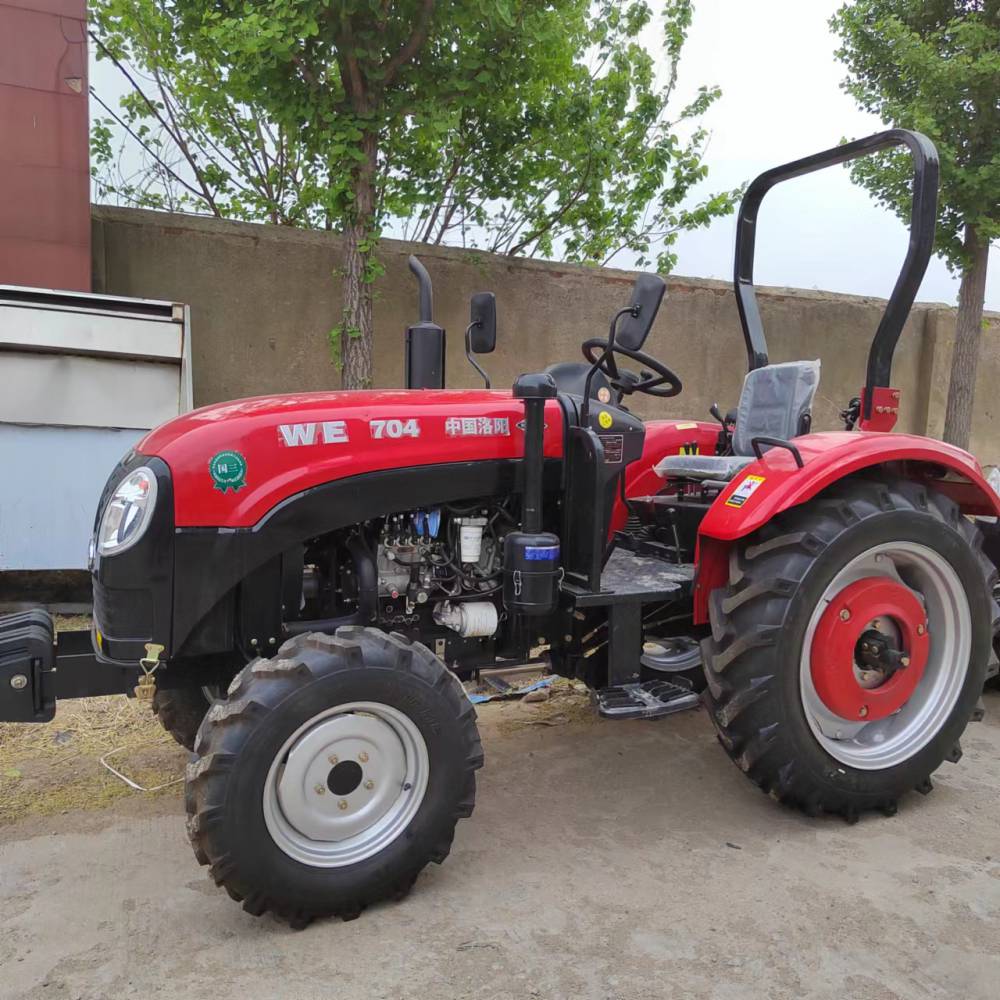 农用704四轮拖拉机带圆盘耙牵引式耕地耙开荒耕地四驱整地机