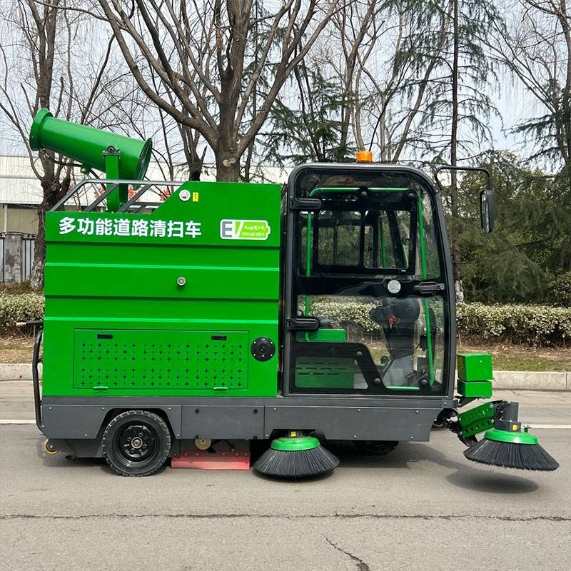 科腾环卫扫地机中型驾驶式扫地车封闭式五刷清扫车48v100a