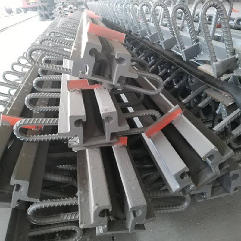 高速公路减震单缝式伸缩缝d60毛勒式桥梁伸缩缝装置