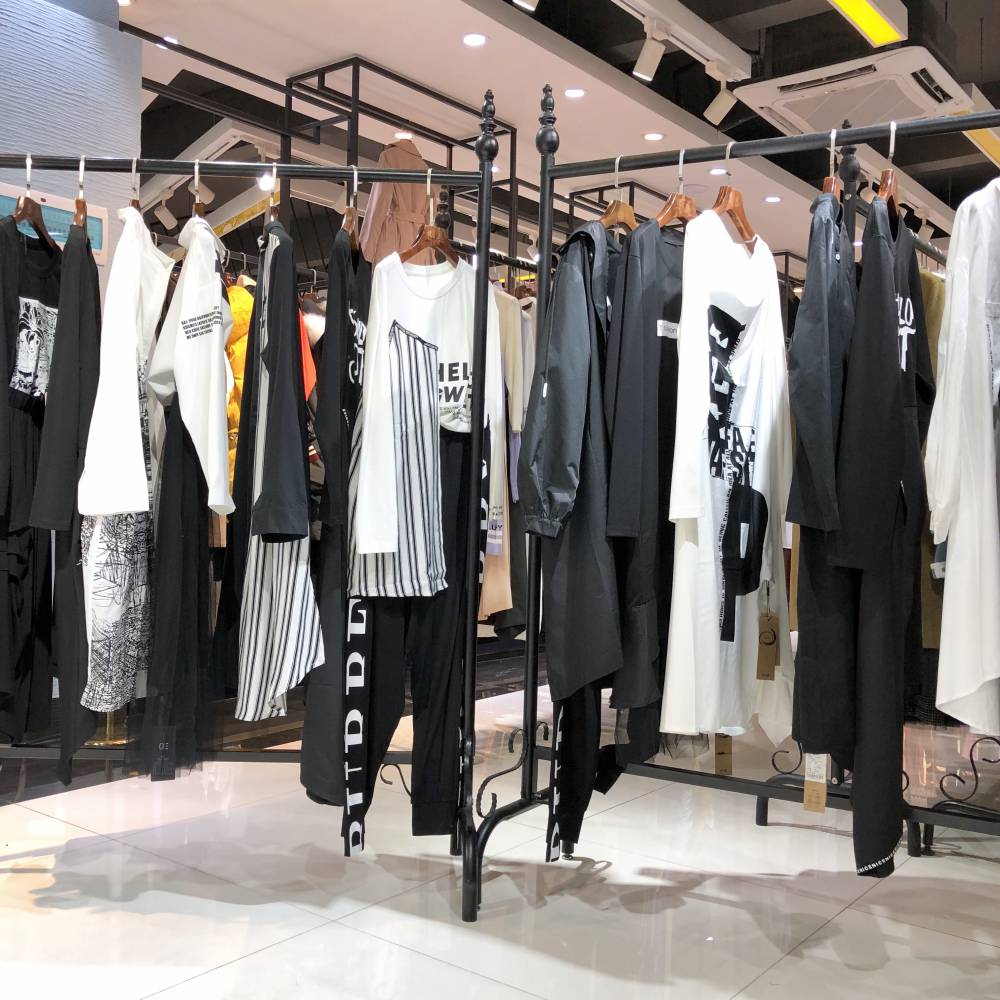 欧e19年秋装上海原创设计师女装风衣摩安珂黑白风格品牌女装