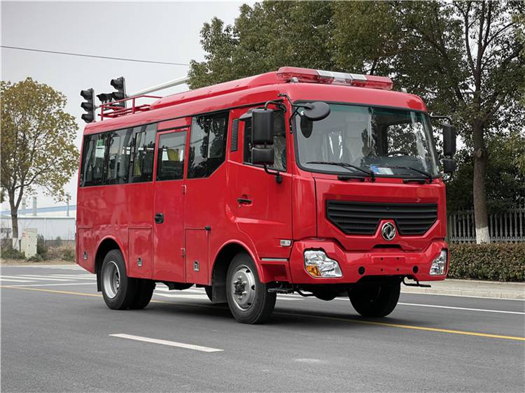 东风17座四驱越野客车森林消防运兵车厂家货源