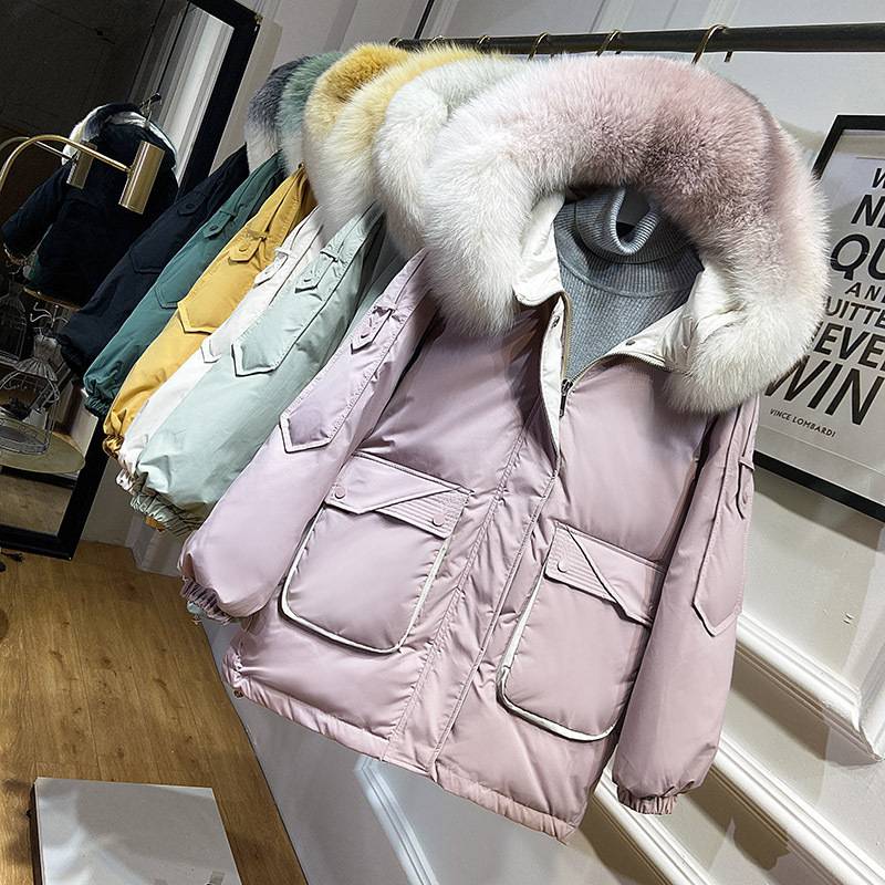 新疆博尔塔拉品牌羽绒服清货加厚包芯纱毛衣女服装批发商从哪里进货