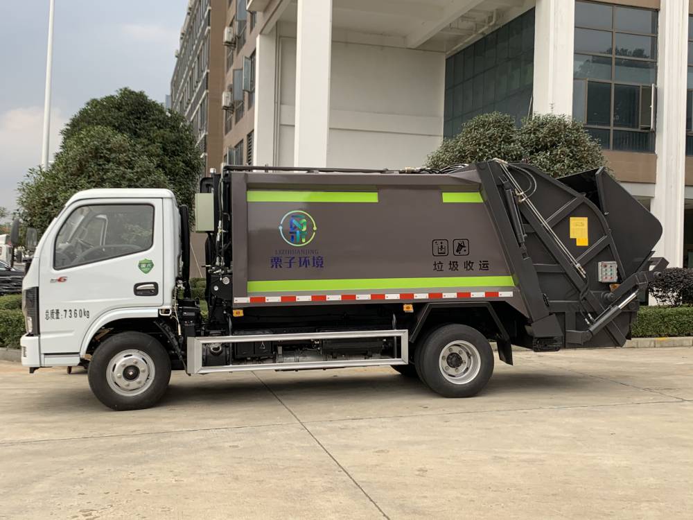 广东汕尾社区垃圾清理6吨压缩垃圾车可加摆臂式翻转机构