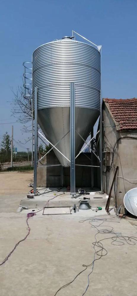 猪舍料塔养殖镀锌板料塔猪场料塔价格15吨料塔价格20吨料塔价格