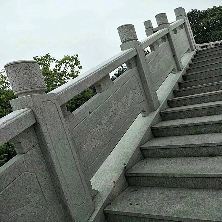 河道护栏价格简称石栏杆,家词祖堂石材护拦是桥梁和建筑上的安全举措