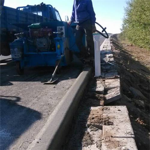 青海海南路缘石滑膜机 路边石成型机安全保障 青海海南路缘石滑膜机 路边石成型机安全保障