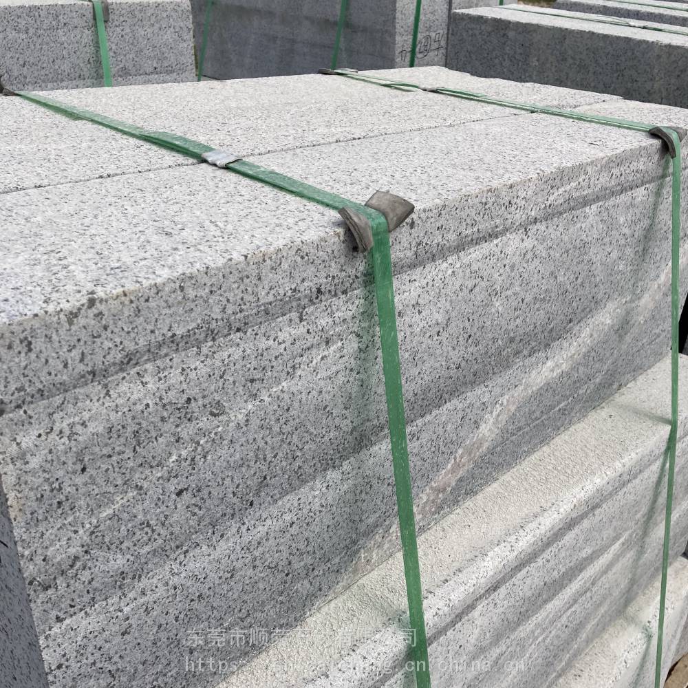 深圳肇庆佛山仿花岗岩芝麻灰芝麻白荔枝面路沿石平石路肩路边石道牙