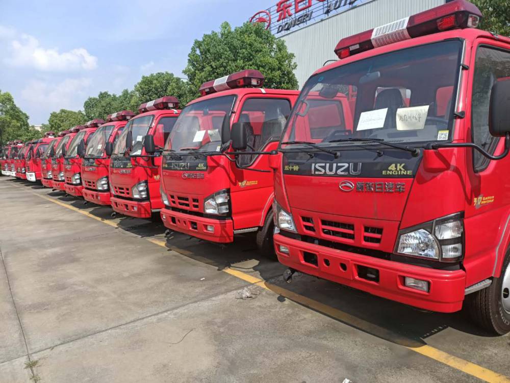 东风天锦水罐消防车五十铃6吨消防车东风153水罐消防车