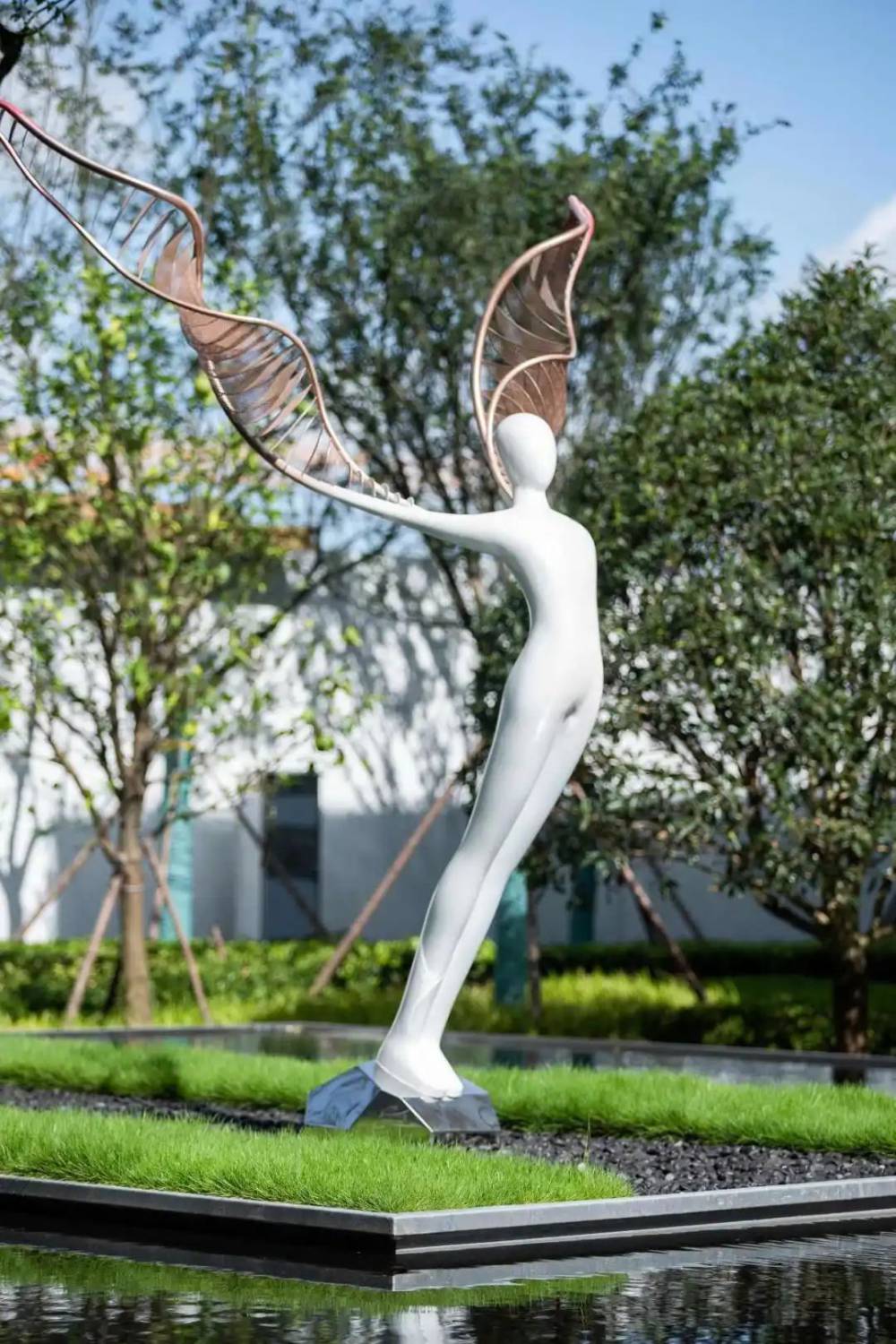 云南昭通户外公园景观小品雕塑展示展馆雕塑大型户外抽象大商场摆件