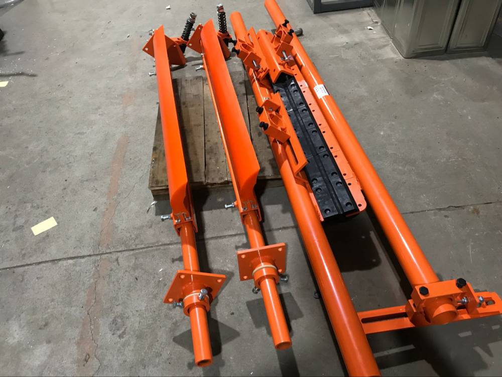 供应济宁安特力p型硬质合金橡胶清扫器