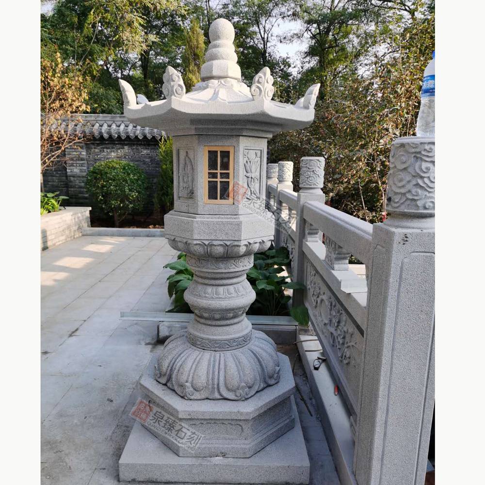 草坪石灯太阳能石头灯公园景观石雕灯笼泉臻厂家批发