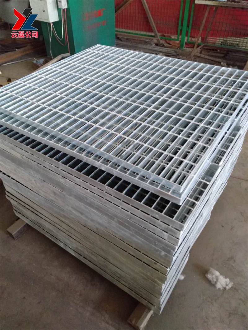 【镀锌树池篦子 云磊 钢格栅镀锌盖板 热镀锌护树网格篦子】价格_厂家