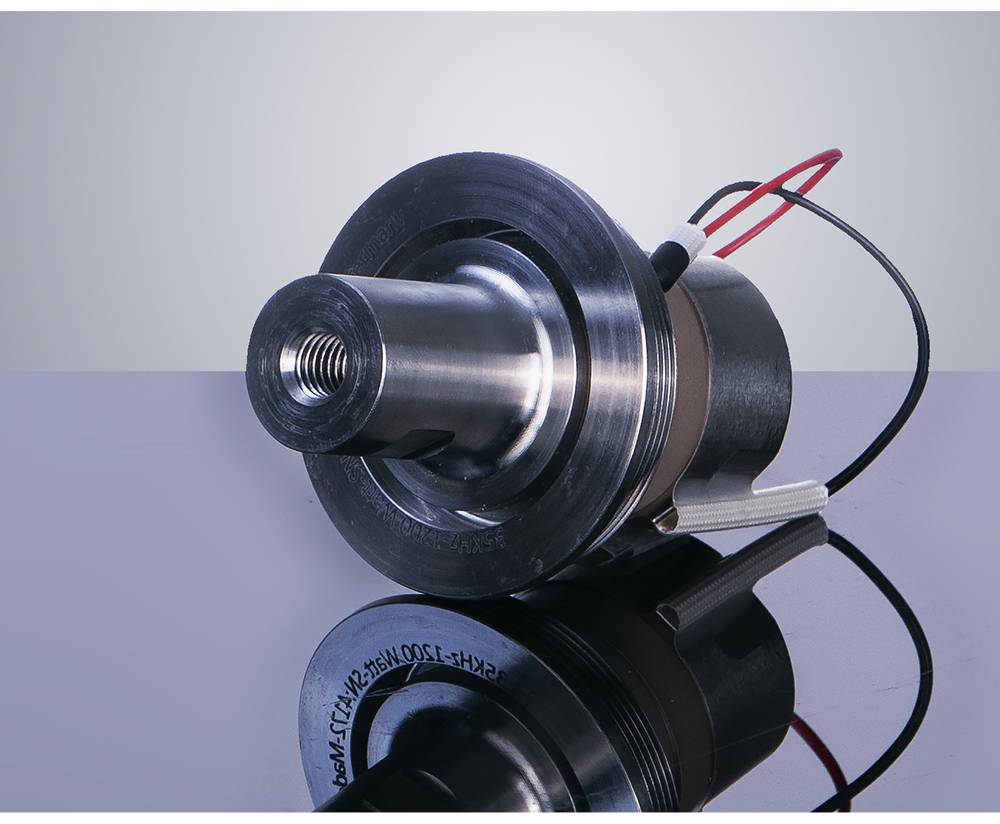 9mm材质:钛合金功率:1200watt频率:35khz品名:35k超声波换能器(裸)