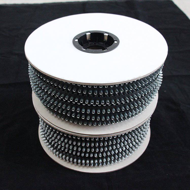 广东交通标志牌铆钉标牌自冲铆钉自穿刺铆钉标牌铆钉