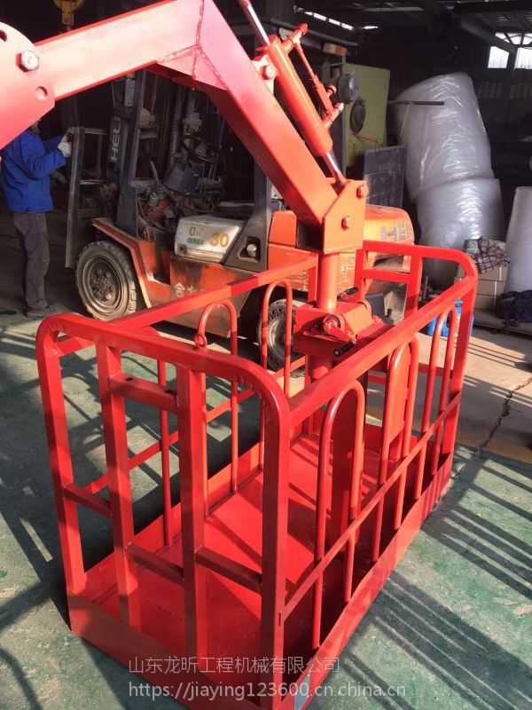 12米吊车吊篮福田8吨16吨通用自制吊车吊篮自动调平吉祥
