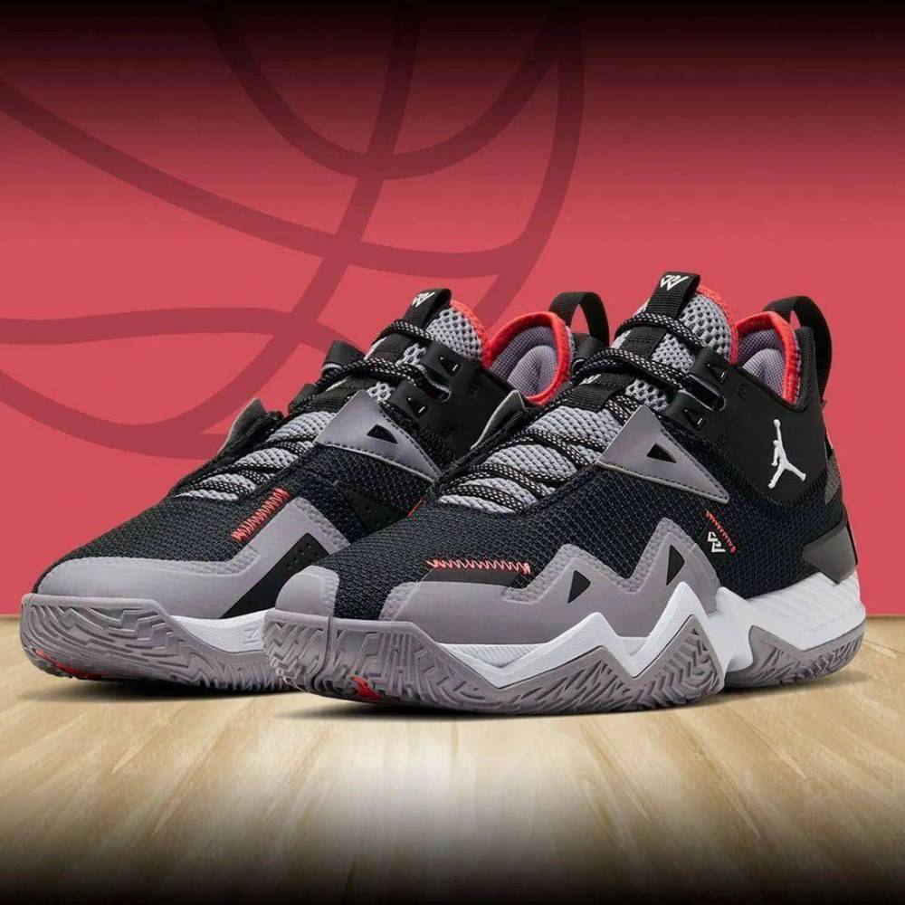 鞋底磨损修补李宁驭帅系列球鞋改装全掌缓震科技图片