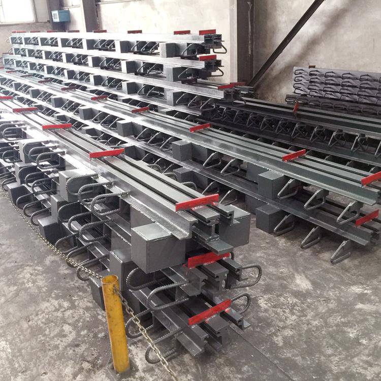 淄博恒琳获得路途施工用维护修正设备专利