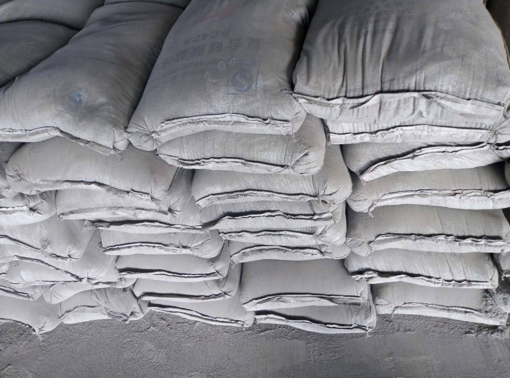 济南长清山水牌灰色水泥山东pc425普通硅酸盐水泥价格中固通用525水泥