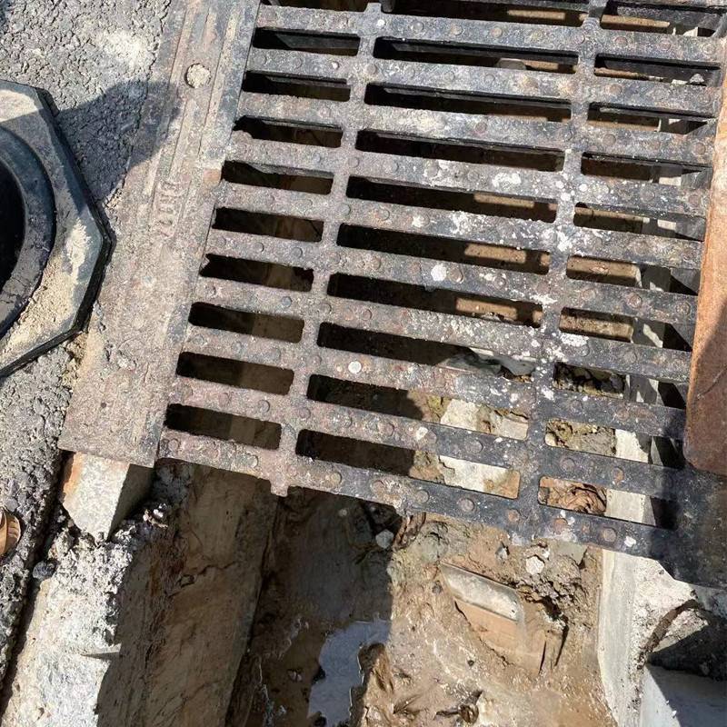 供应球墨铸铁沟盖板重型横截沟市政道路防沉降水沟盖