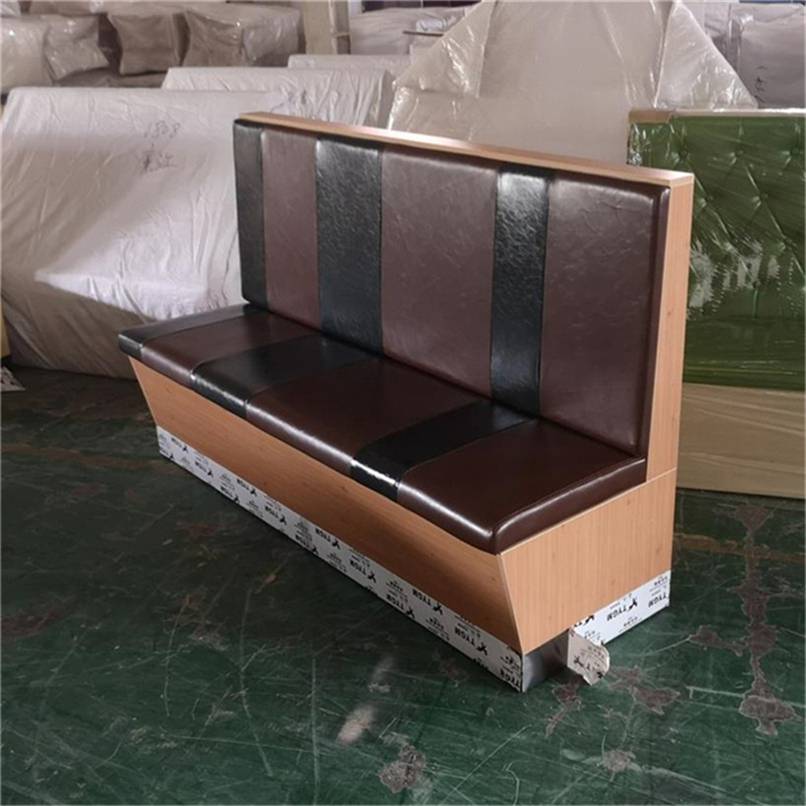 见证80后冷锅串串店双面卡座沙发