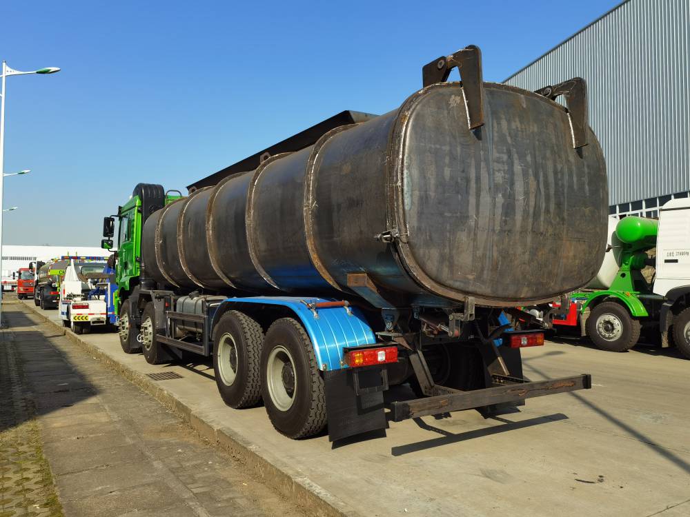 陕汽前四后八拉泥巴的车工地污泥运输车油田污泥运输车