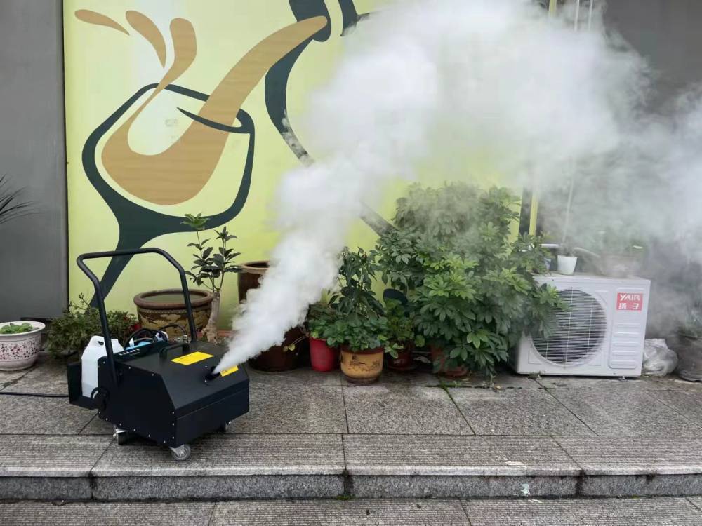移动遥控智能消毒机远程遥控悬浮烟雾机大功率防疫烟雾消毒机
