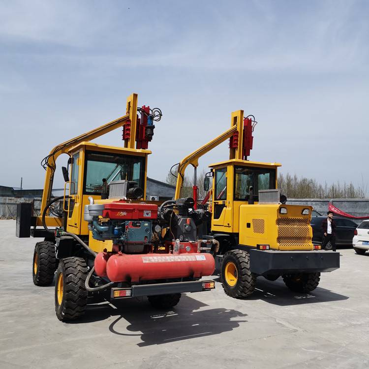 贵阳断气刹式护栏打桩机装载型护栏打拔钻一体机报价图片