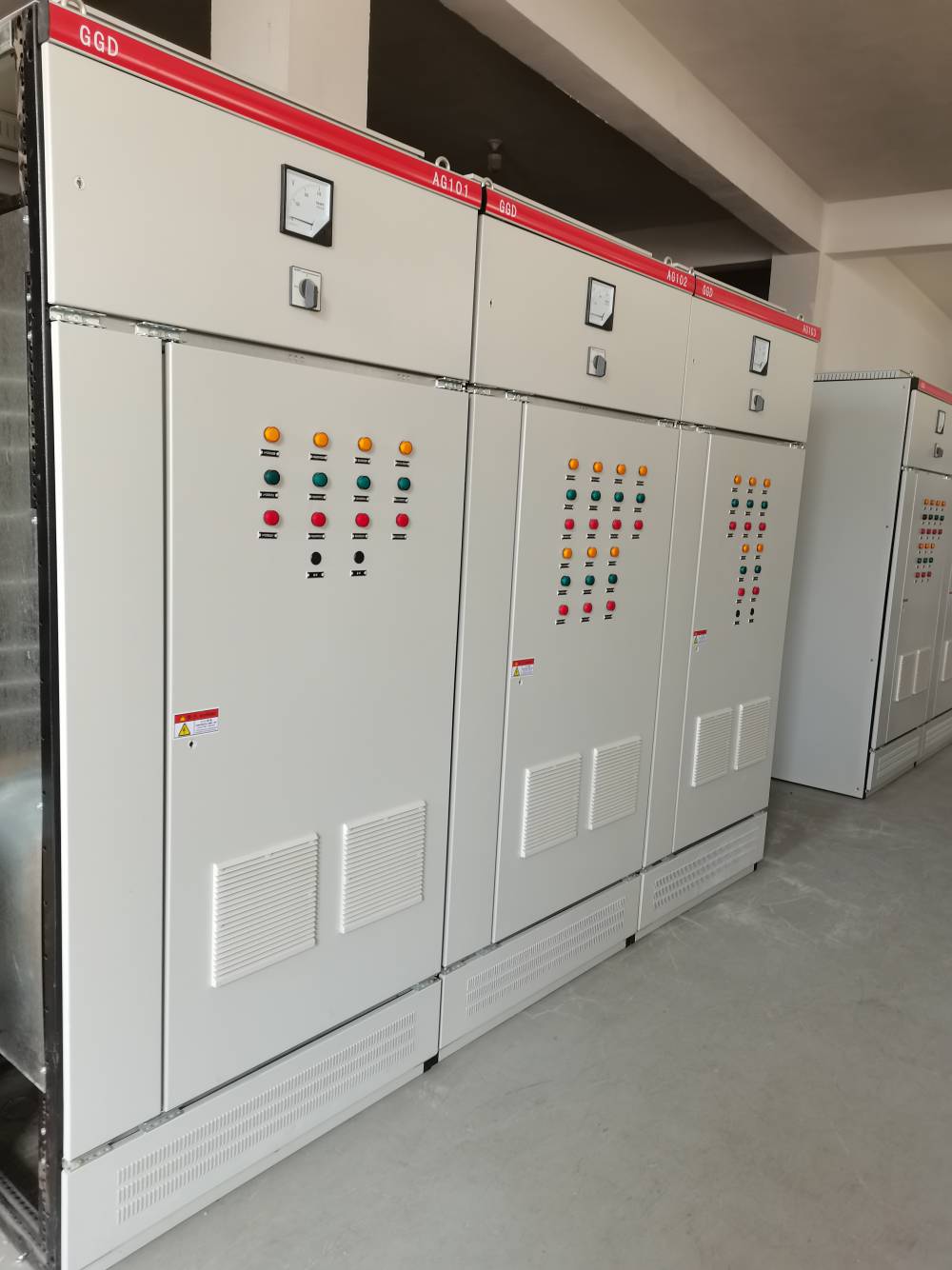 大连配电柜低压ggd开关柜配电柜进线柜电容柜联络柜