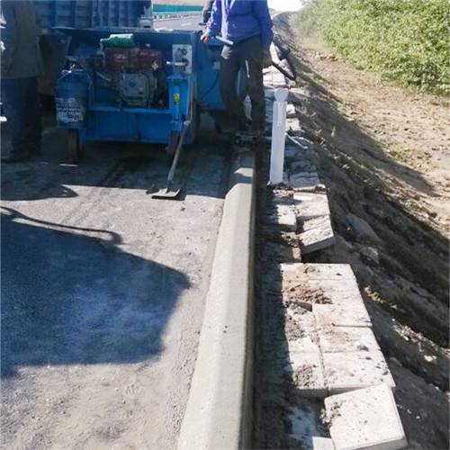 内蒙古乌海路肩滑膜机让你放心