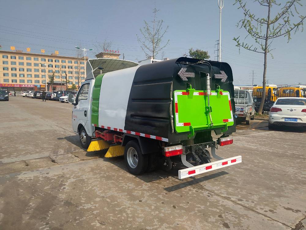 株洲道路清扫车_天锦道路清扫车_现车***