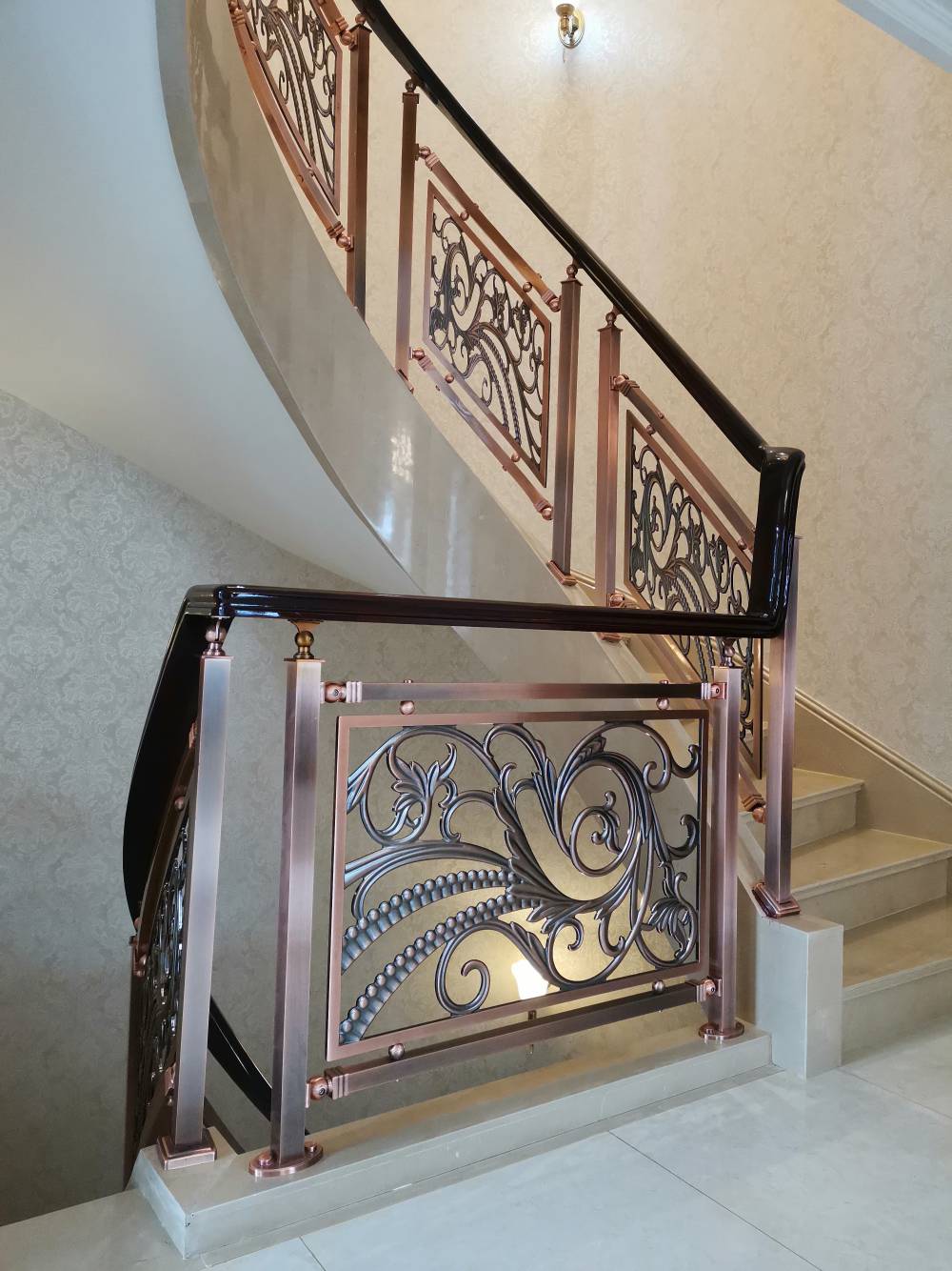 滨州定制屏风隔断图片别墅铜楼梯雕花护栏楼梯铜板精雕扶手铜栏杆来图设计