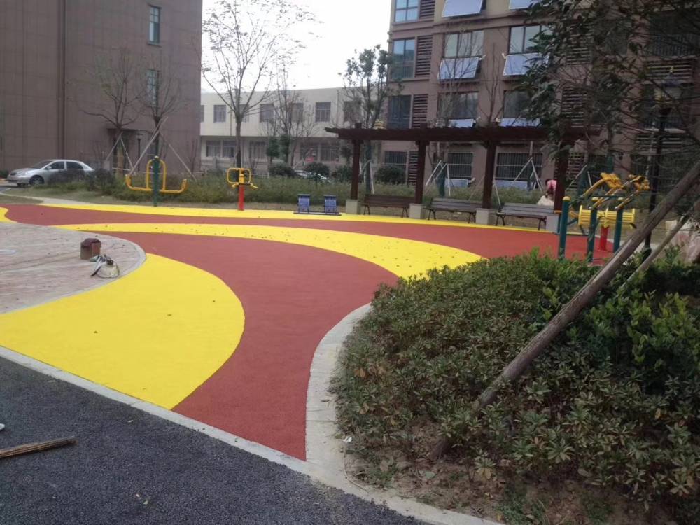 湖南省彩色沥青铺装施工康德孚美彩色沥青柔和的色调颜色可自由搭配