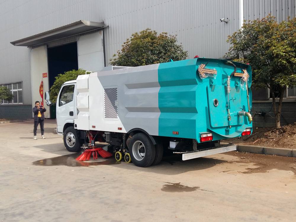洗扫车
