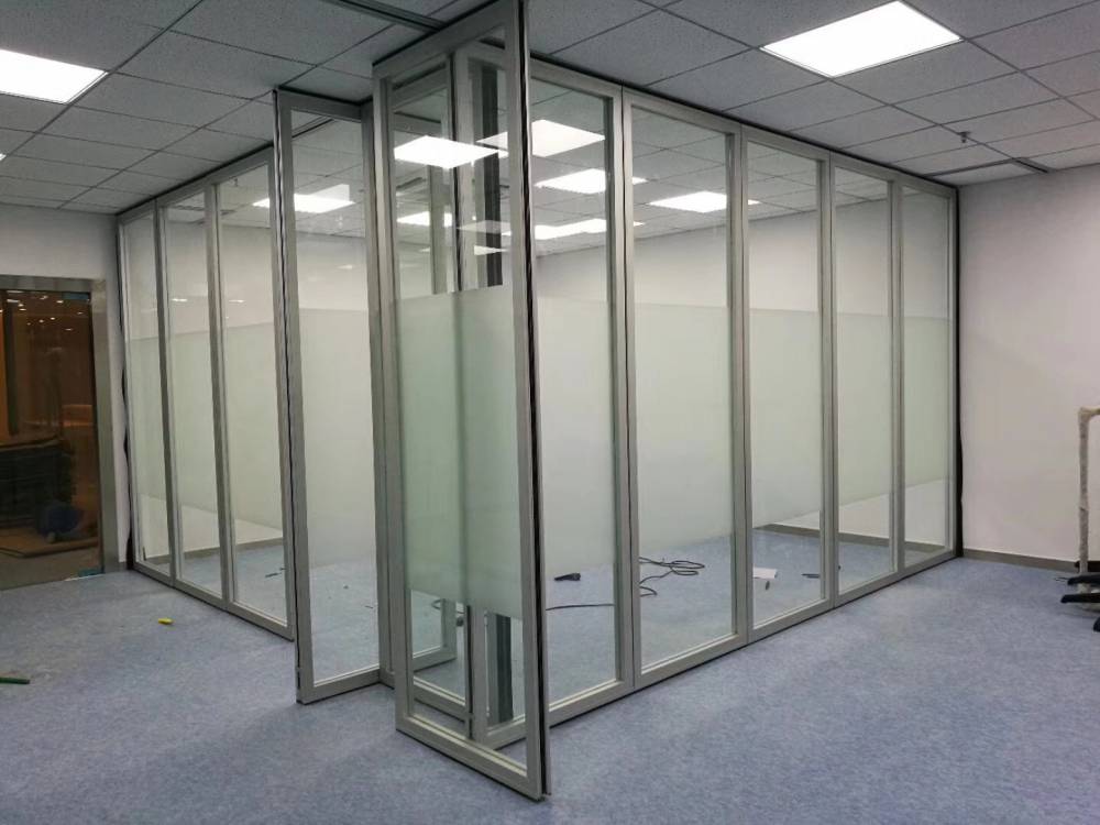 深圳市早教中心瑜伽馆舞蹈室活动隔断镜面玻璃隔断厂家包上门安装