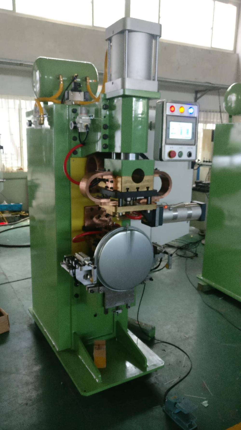 中频逆变电阻点焊机厂家图片