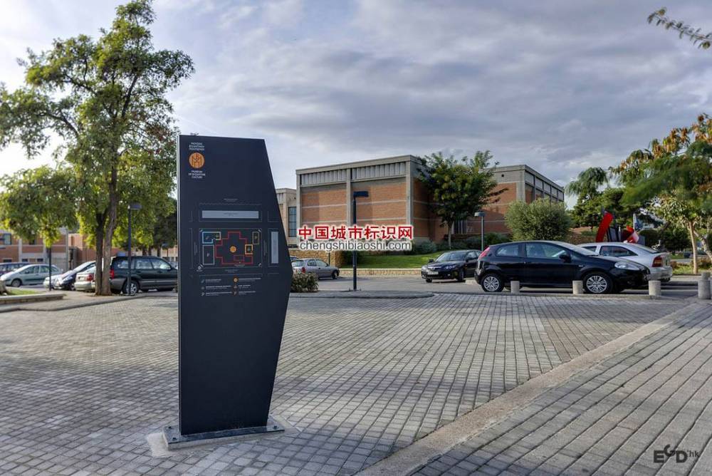 成都宣传栏仿古广告牌木纹公告栏贵州毕节创意金属异形雕塑设计制作