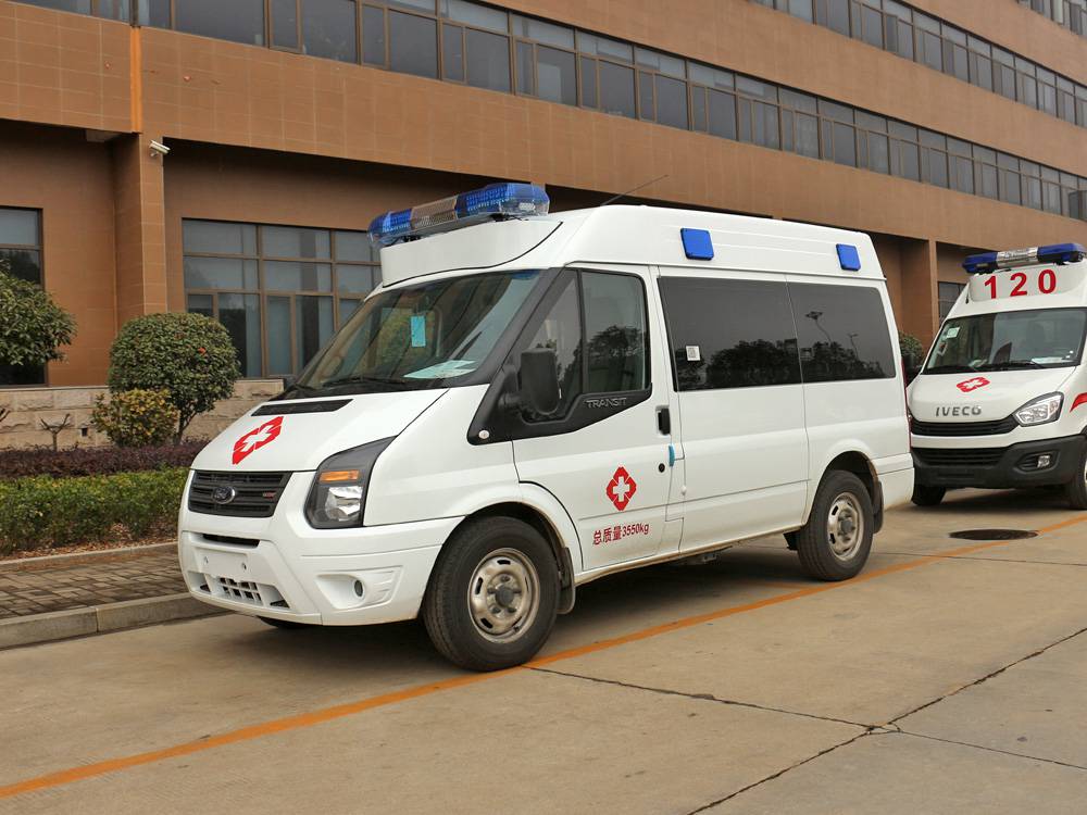 克拉玛依***急救车_大通长轴中顶***急救车_***人福祉车
