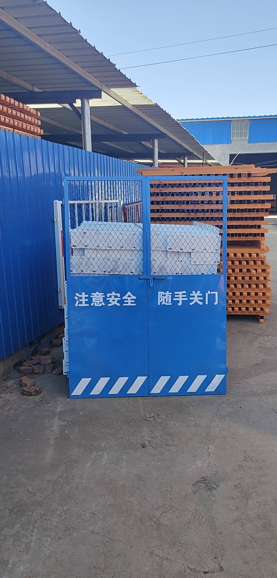 工地井口电梯门电梯口防护栏电梯门围栏巨增供应