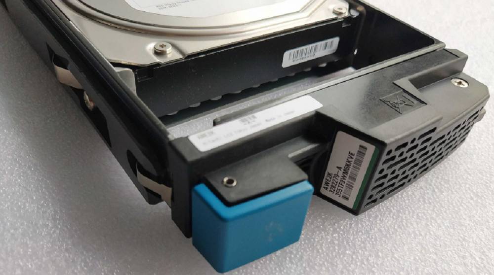 DF-F800-AWE2K 3276139-D 2TB AMS2300 日立HDS存储柜硬盘- 供应商网