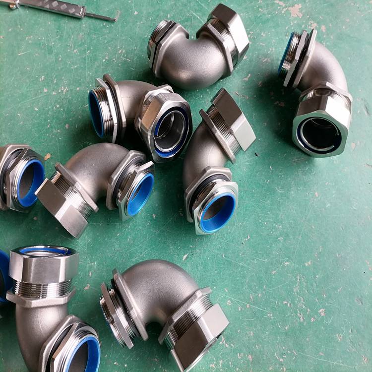 电缆保护防爆90度不锈钢波纹管接头25m32弯角蛇皮管连接器