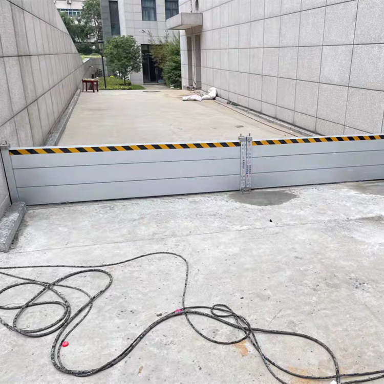 铝合金挡水板汛期防洪雨季暴雨地下车库铝合金阻水板