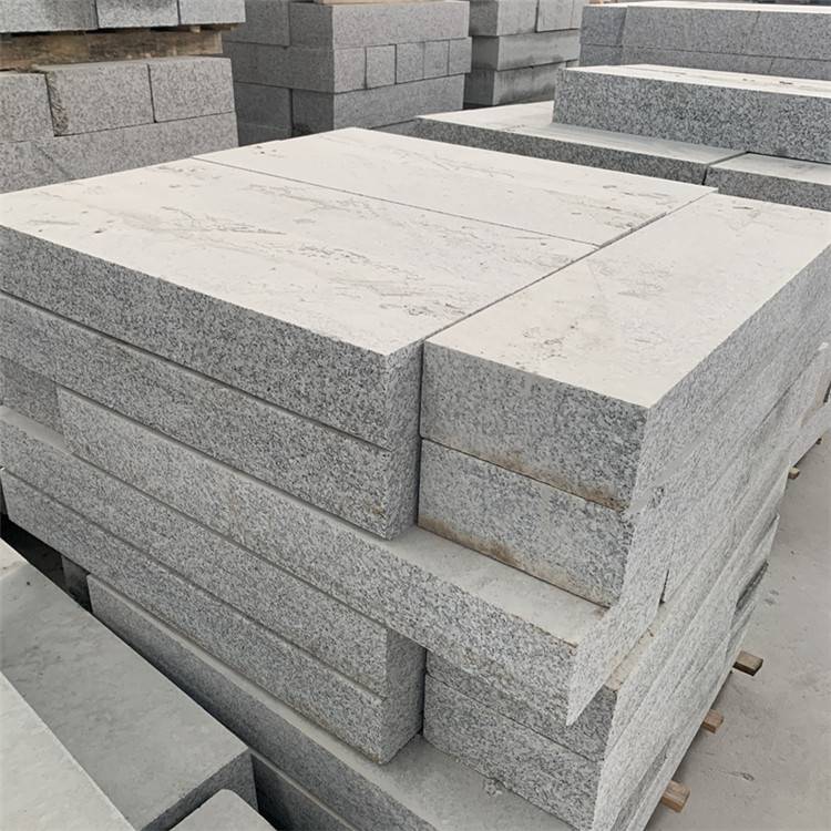 湖北芝麻白矿山厚烧面石材加工光面透水砖室外景观