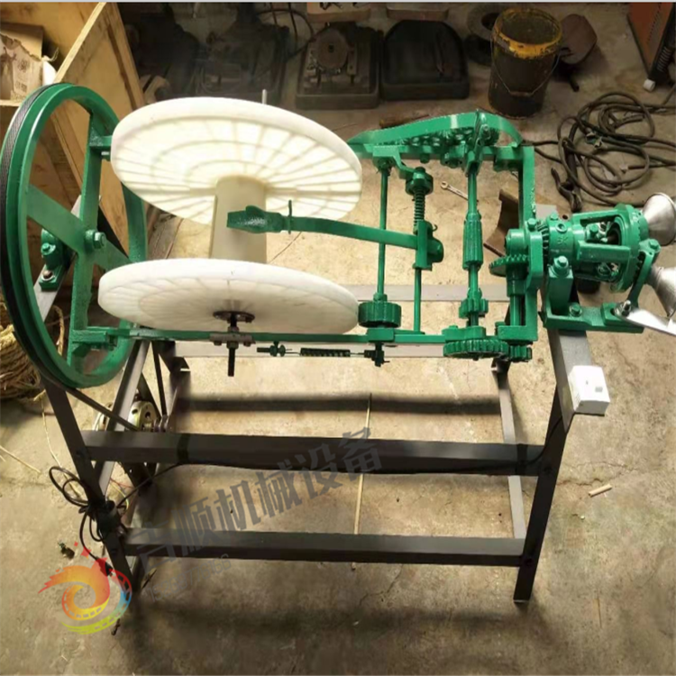 新式草绳机视频电动草绳机小型草绳机