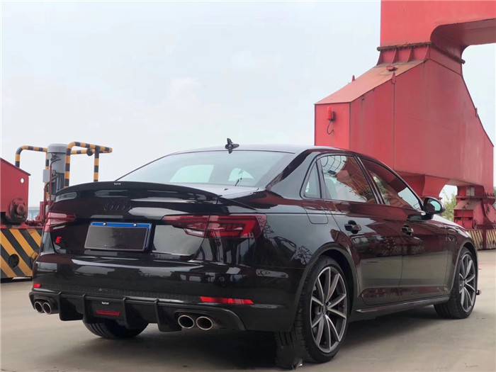 1719年奥迪a4s4改装karbel卡布尔碳纤维替换后唇后扰流套件包围