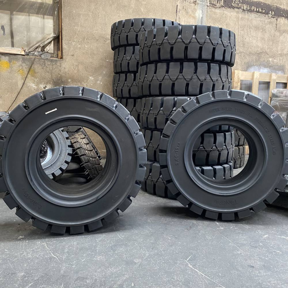 通派防扎钢厂用30015叉车实心轮胎长期供应