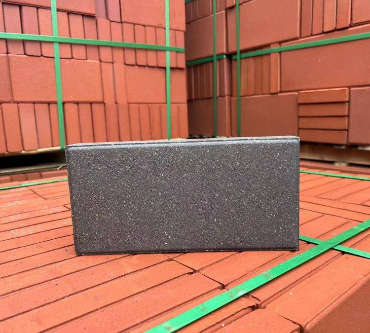 烧结砖图片文化机压陶土砖青灰色陶瓷颗粒透水砖