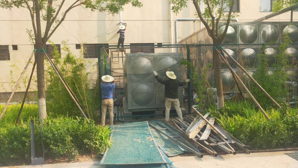 空气源太阳能热水工程